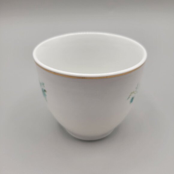 Tea Cup and Saucer Set Porcelain Turquoise Floral Pattern Flowers Gold Trim - Picture 10 of 11